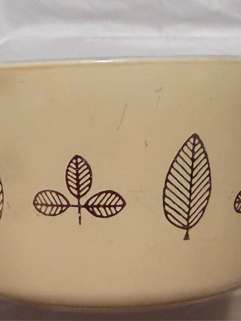 Pyrex Gold Leaf Casserole Dish
